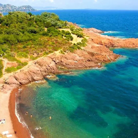 Piscine Chauffee A Debordement Au Cap De L'esterel ! Entre Theoule Et Saint-raphael Le Trayas